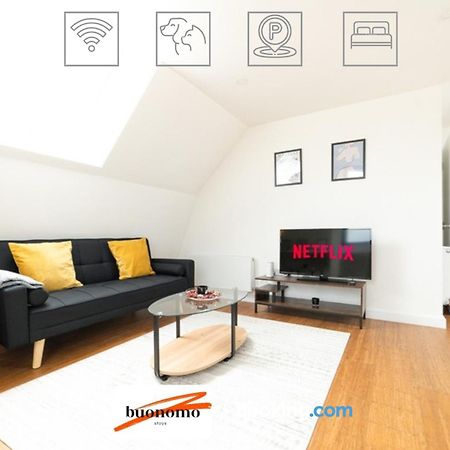 Two Bedroom Apartment At Buonomo Stays Short Lets & Serviced Accommodation Лондон Екстериор снимка