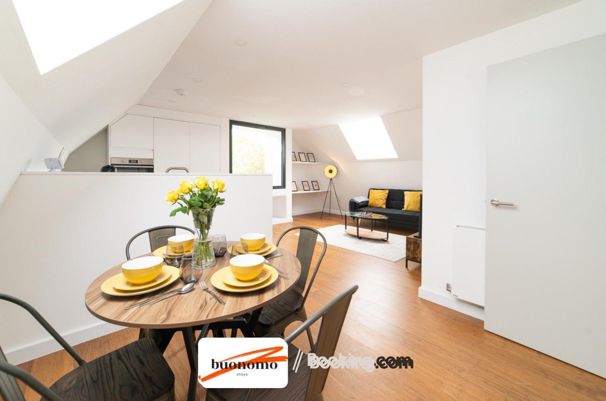 Two Bedroom Apartment At Buonomo Stays Short Lets & Serviced Accommodation Лондон Екстериор снимка