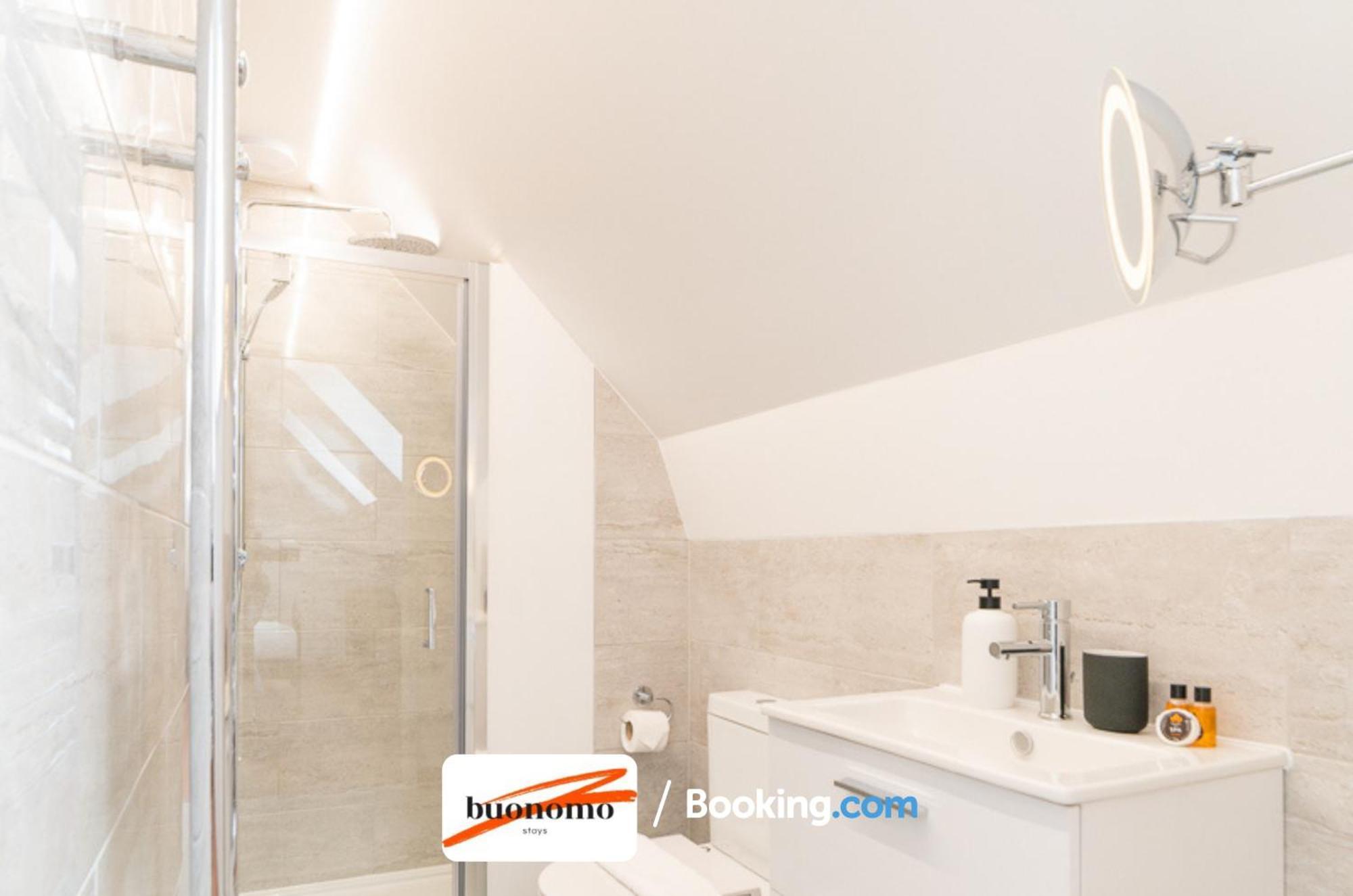 Two Bedroom Apartment At Buonomo Stays Short Lets & Serviced Accommodation Лондон Екстериор снимка