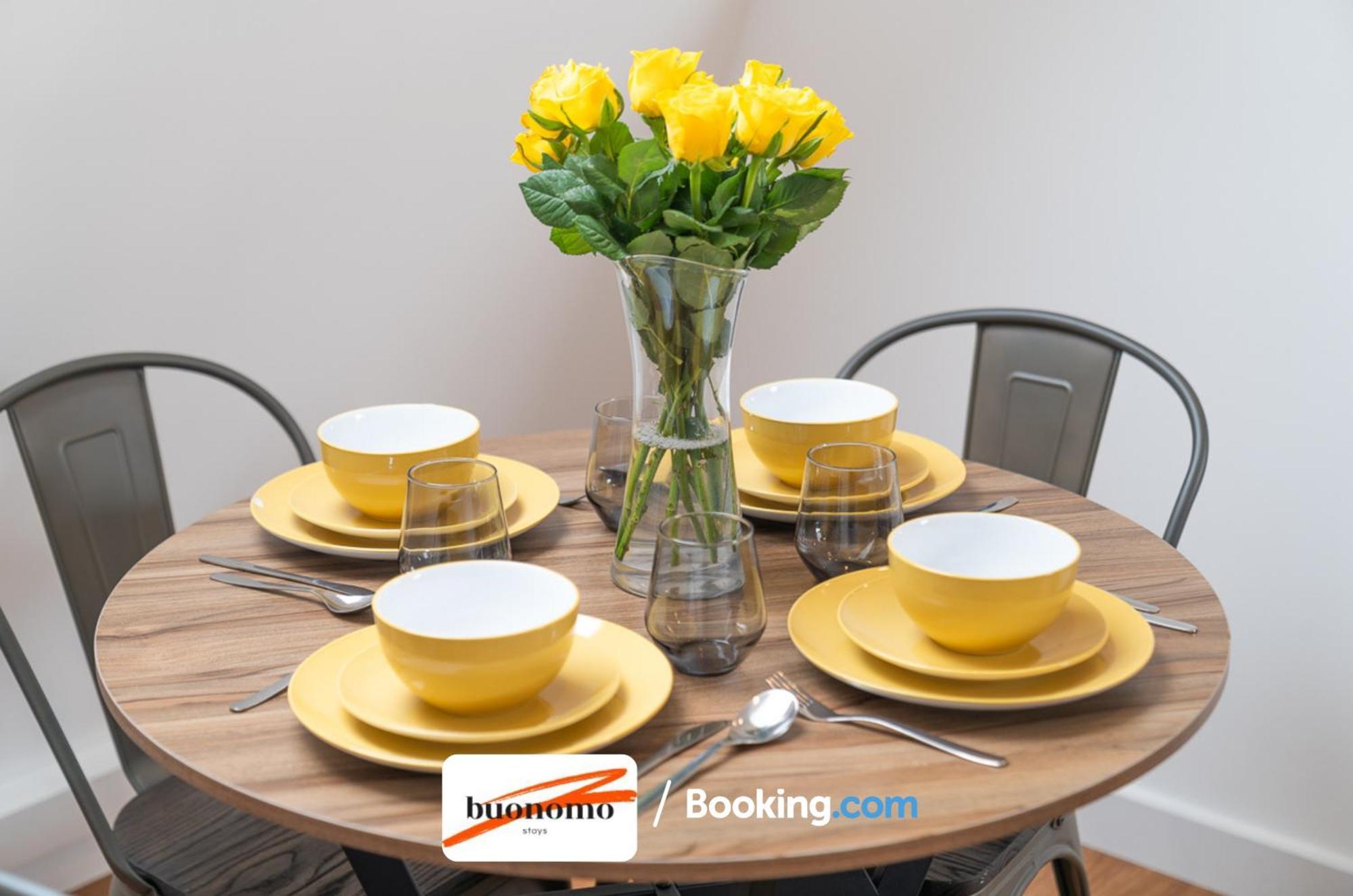Two Bedroom Apartment At Buonomo Stays Short Lets & Serviced Accommodation Лондон Екстериор снимка